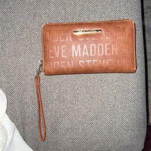 Steve Madden wallet